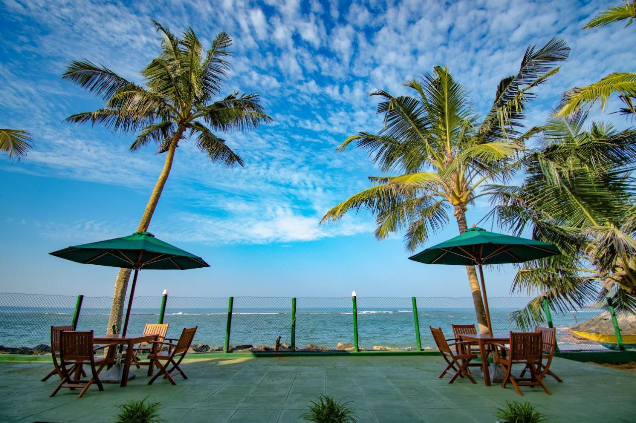 Manara Beach Resort بيروفالا المظهر الخارجي الصورة