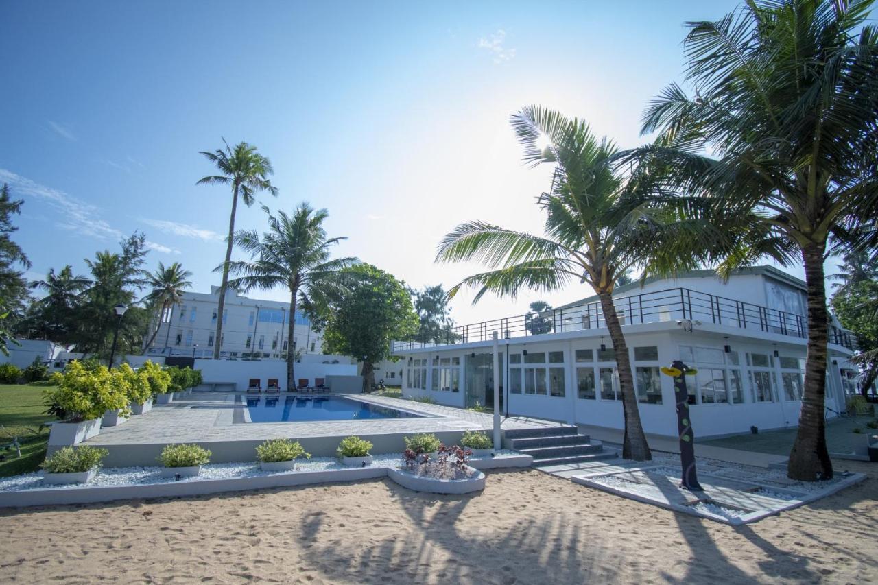 Manara Beach Resort بيروفالا المظهر الخارجي الصورة